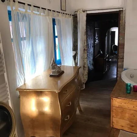 La Casa Dell'artista Monforte dʼAlba