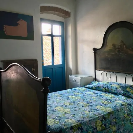 La Casa Dell'artista Nyaraló *