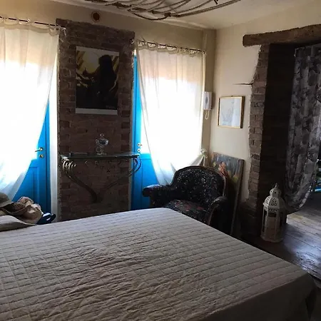 La Casa Dell'artista * Monforte dʼAlba